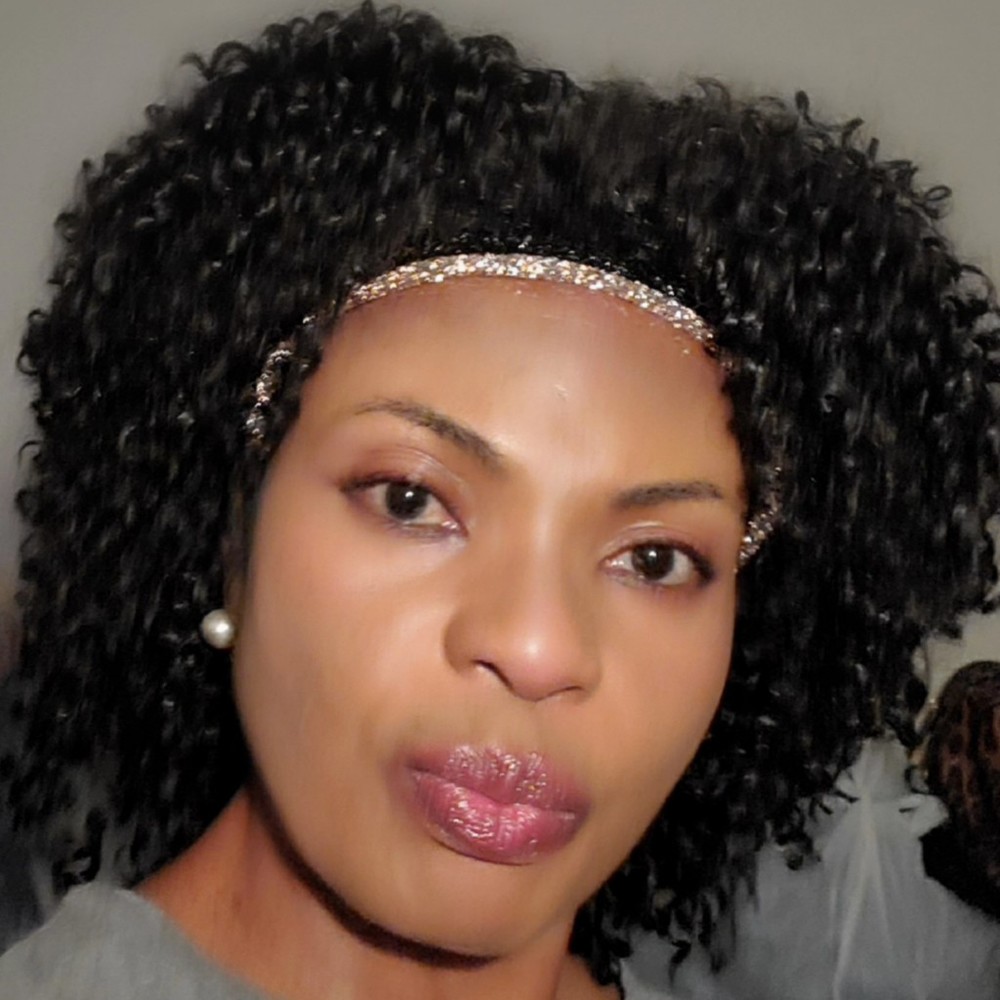 Meet your Posher, Naana